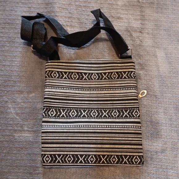 Mushroom Print Crossbody Bag, Adorable Woven Boho Fairy Cottagecore Purse - Picture 7 of 7